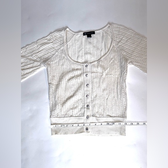 INC International Concepts cream colored short sleeve sweater size medium - Picture 7 of 7